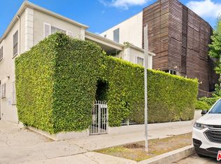 117 N Kings Rd, Los Angeles, CA 90048