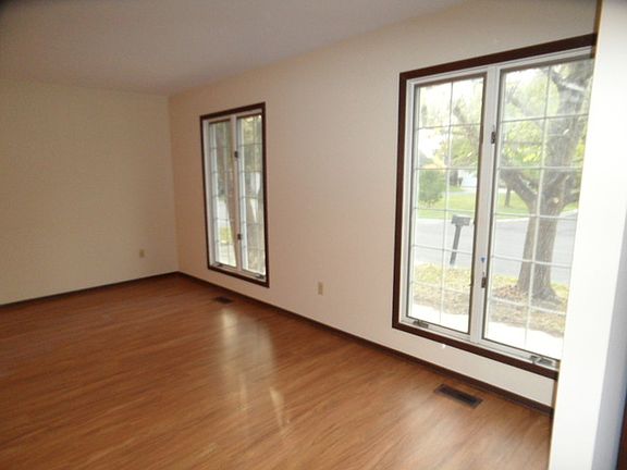 4th image of 6607 Fernwood Dr