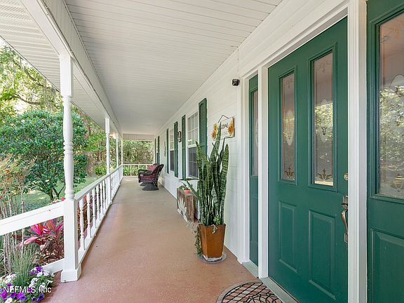 3rd image of 2804 SILVER LAKE Drive