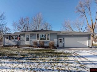 500 1st Ave SE, Mapleton, MN 56065