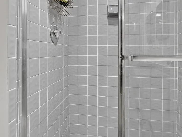 7473 Glendevon Ln #402 — Photo 32