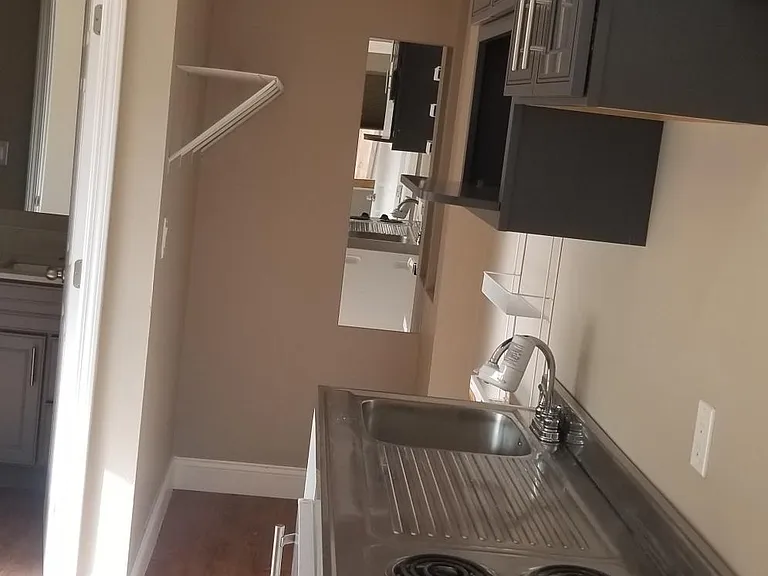 2604 Sierra Vista Ct #S200 — Photo 8
