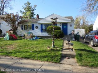 1902 W Rundle Ave, Lansing, MI 48910