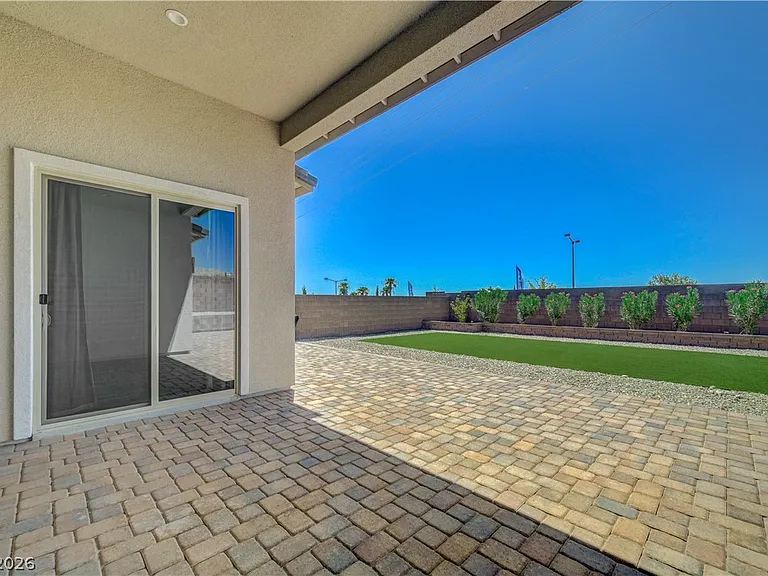 11803 Giroma Ave — Photo 38