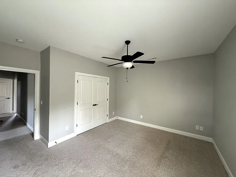 219 Woodgrove Dr — Photo 15