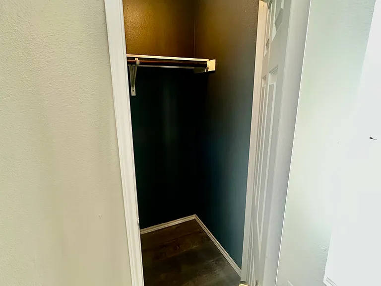 768 Avondale Ave #201 — Photo 11