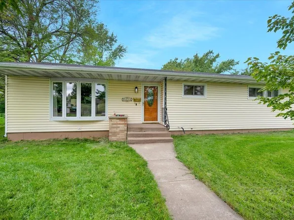 5423 Banks Ave, Superior, WI 54880