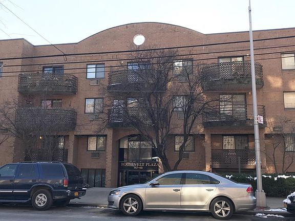 5th image of 14748 Roosevelt Ave