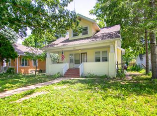 984 S Poplar Ave, Kankakee, IL 60901