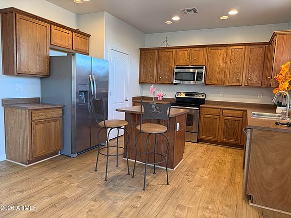 4th image of 7321 S 48TH Drive