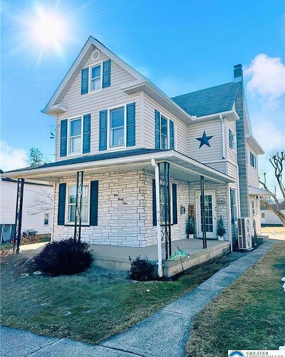 1st image of 194 N 7th St