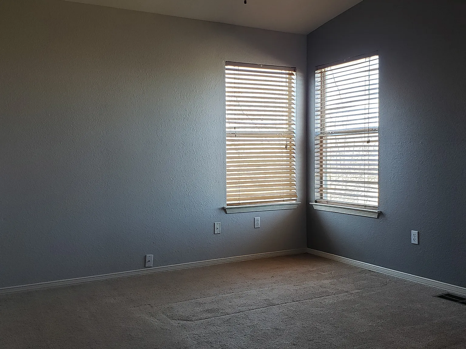 3721 Agate Street - 1 — Photo 3