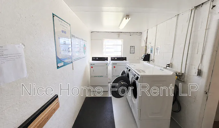 2602 N Jefferson St #B32 — Photo 9
