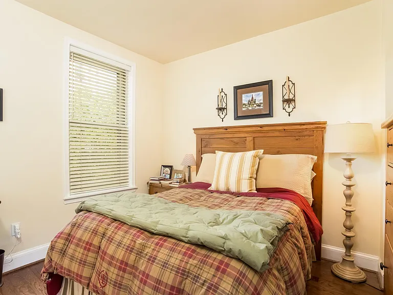1912 Pine St #2 — Photo 9