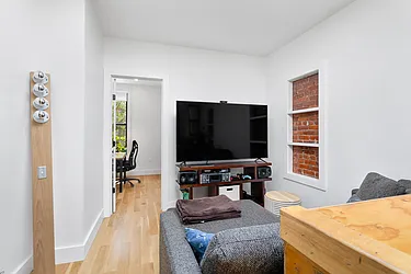 Rented by Safdie Realty Group