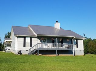 990 Providence Rd, Roopville, GA 30170