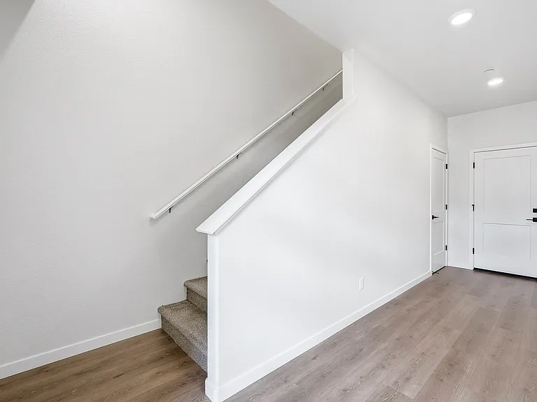 3818 E Commerce Way — Photo 20