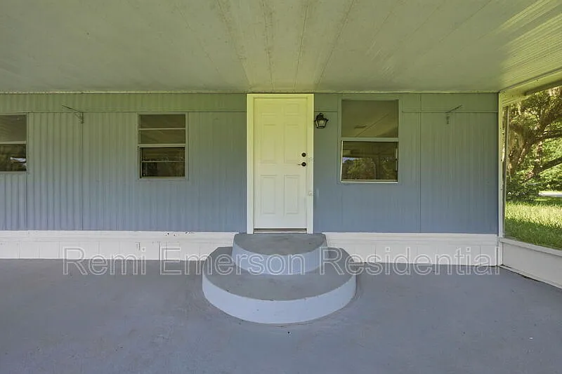 4 bed, 2.0 bath, 1400 sqft, $1,750 — Photo 3