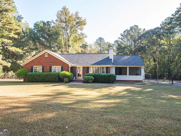 200 Lake Amah Lee Rd, Hampton, GA 30228
