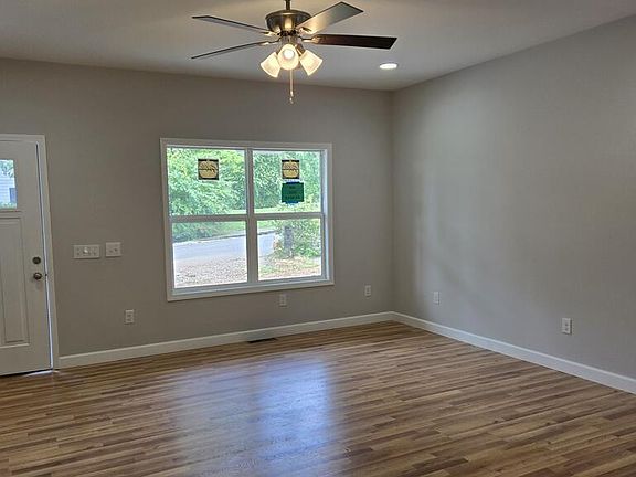 2nd image of 1807 W Lee Ave