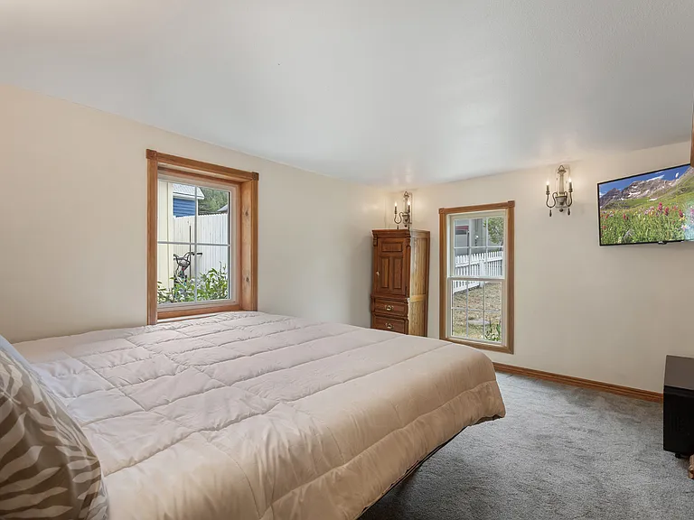 400 Argentine St — Photo 14