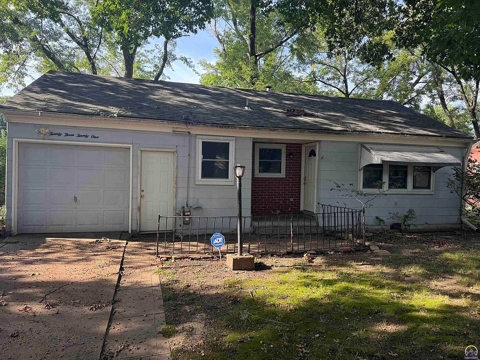 1st image of 2321 SW 25th Dr