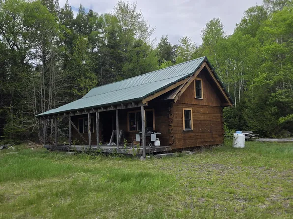 1 W Lake Road, Talmadge, ME 04492