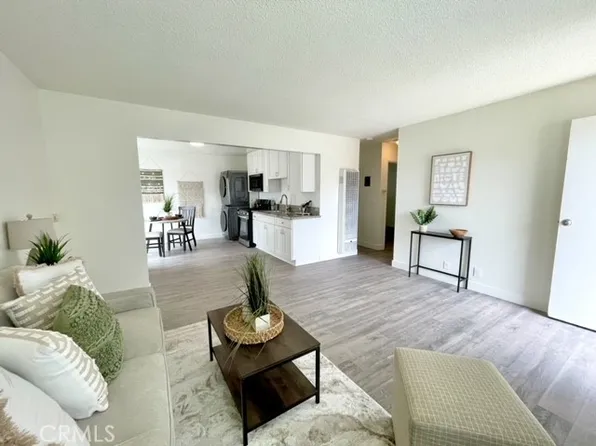 333 E La Veta Ave, Orange, CA 92866