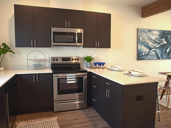5th image of 6805 6th Ave #F-2