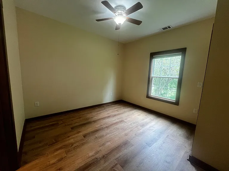 724 Brockton Rd — Photo 6