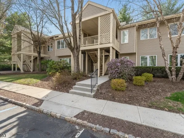 4 Troon Ter, Clinton Twp., NJ 08801