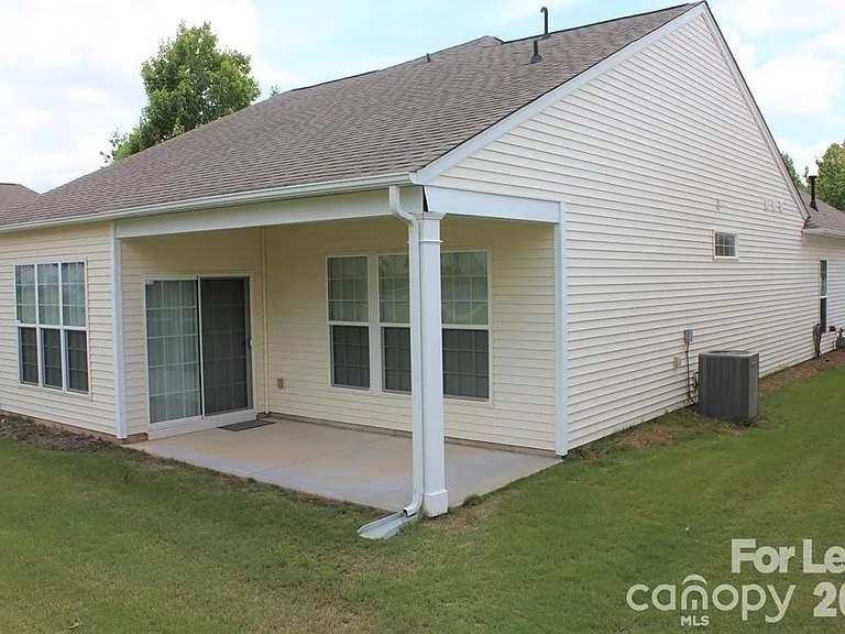 17534 Hawks View Dr — Photo 30