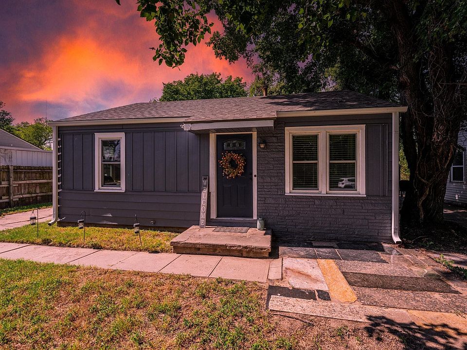 31st image of 739 N Mount Carmel Ave