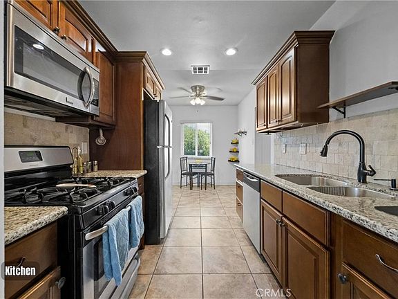 4th image of 9326 Lemon St