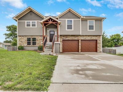 12301 White Oak St, Peculiar, MO, 64078