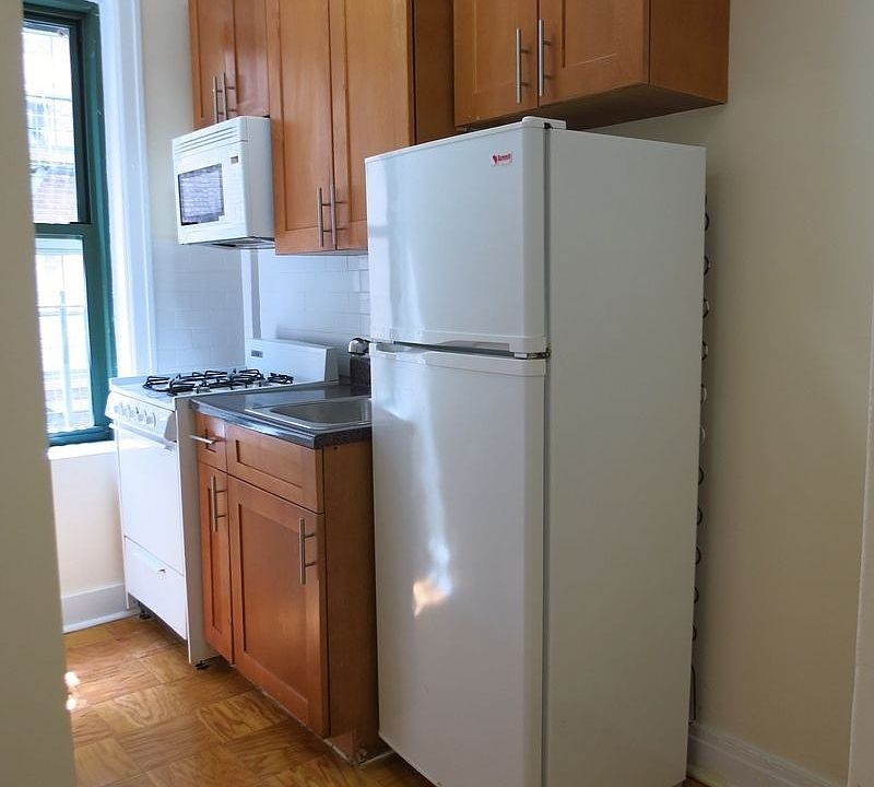 1st image of 516 E 79th St APT 2H