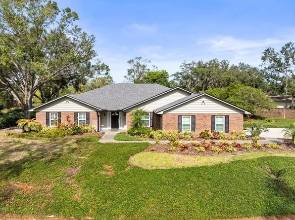 10111 LAKE COVE LANE, TAMPA, FL 33618