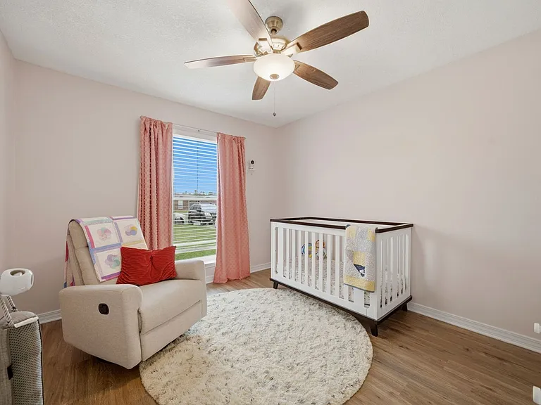 519 Batten Blvd — Photo 14