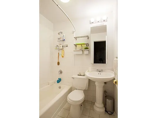 Rented by MNS | media 27