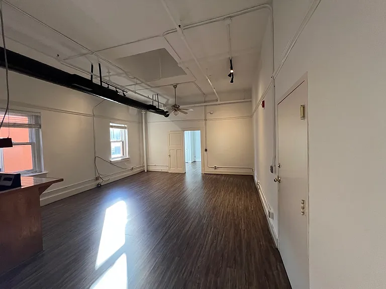 1106 Broadway #1106C — Photo 5