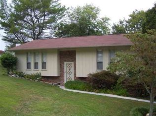 1725 Elgin Dr, Morristown, TN 37814