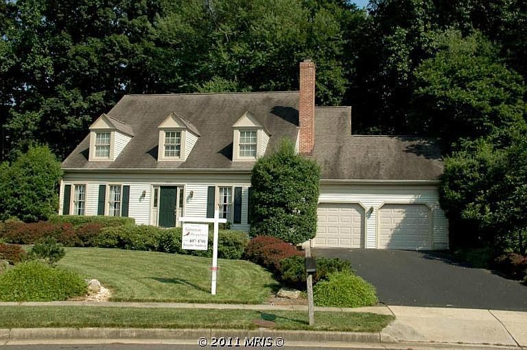 For Sale: 10805 STEVEN LEE CT, FAIRFAX, VA 22032