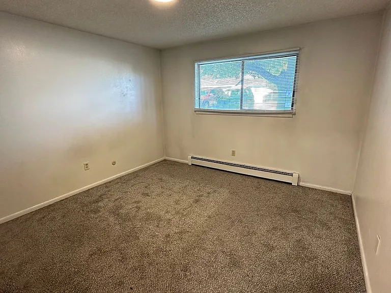 Regency Apartments 4715 — Photo 1