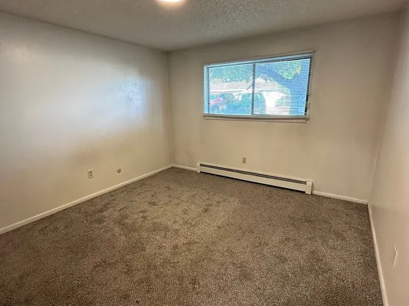 Regency Apartments 4715, 4715 E 13th St APT 6, Cheyenne, WY 82001