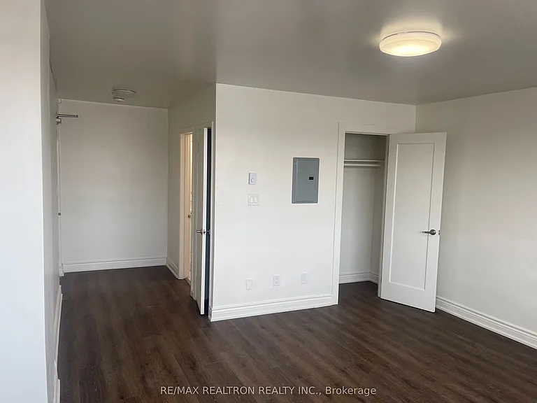 1985 Lawrence Ave E #1 — Photo 5