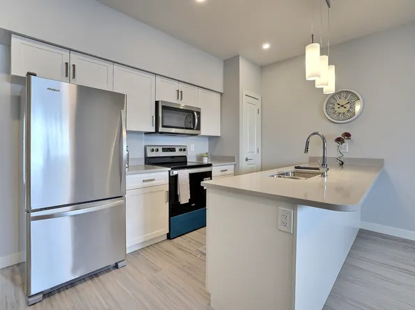 5111 E Primrose Green Dr #415, Regina, SK S4V 3K4