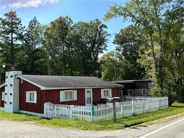 385-387 Everson Valley Rd, Connellsville, PA 15425