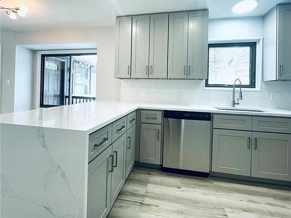 5th image of 103 Ashley Ct