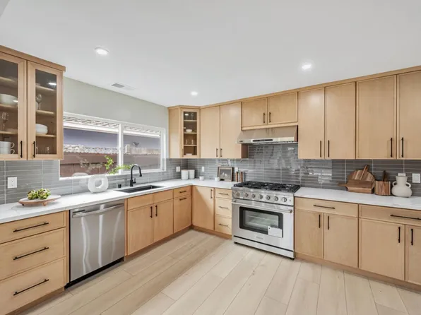 304 Evergreen Dr, South San Francisco, CA 94080