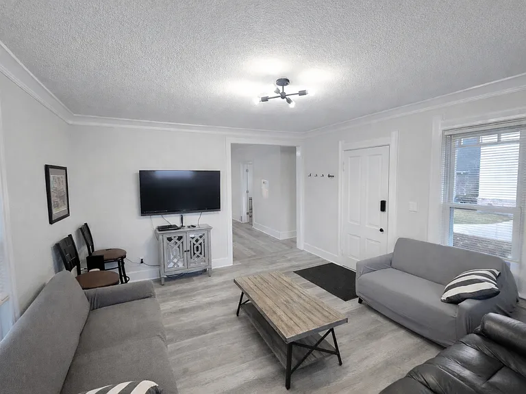 7236 W State St — Photo 3
